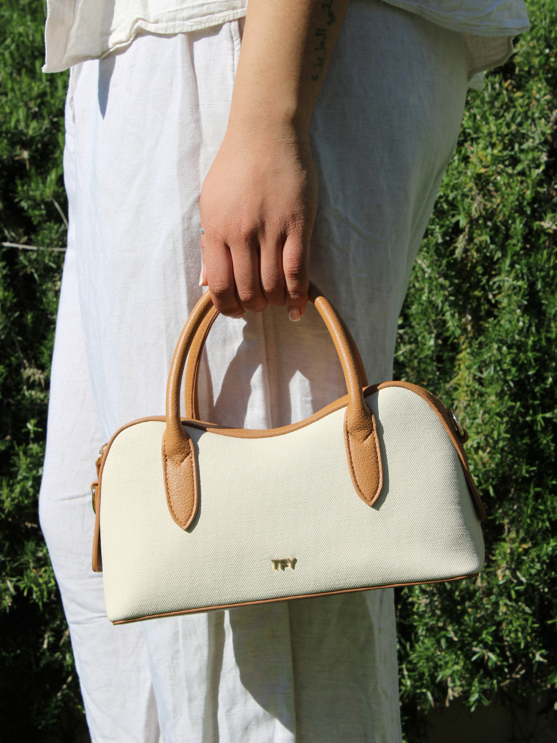 SIENNA CROSSBODY BAG