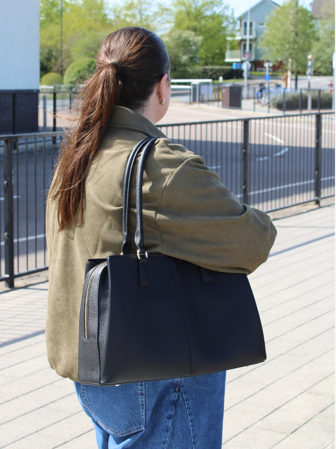 TRIPLE COMPARTMENT TOTE