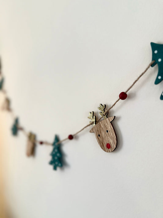 Wooden Reindeer Garland