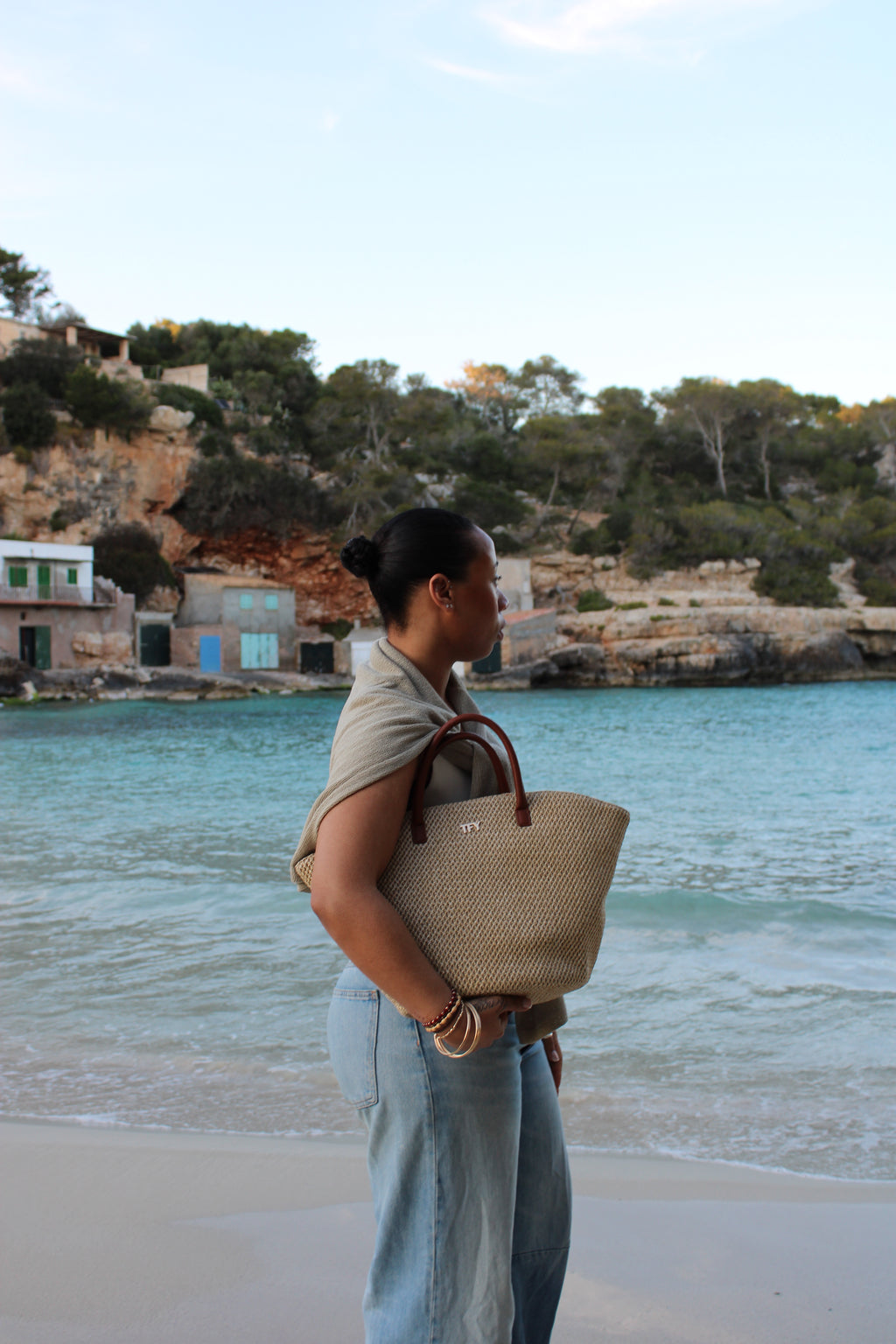 RAFFIA TOTE
