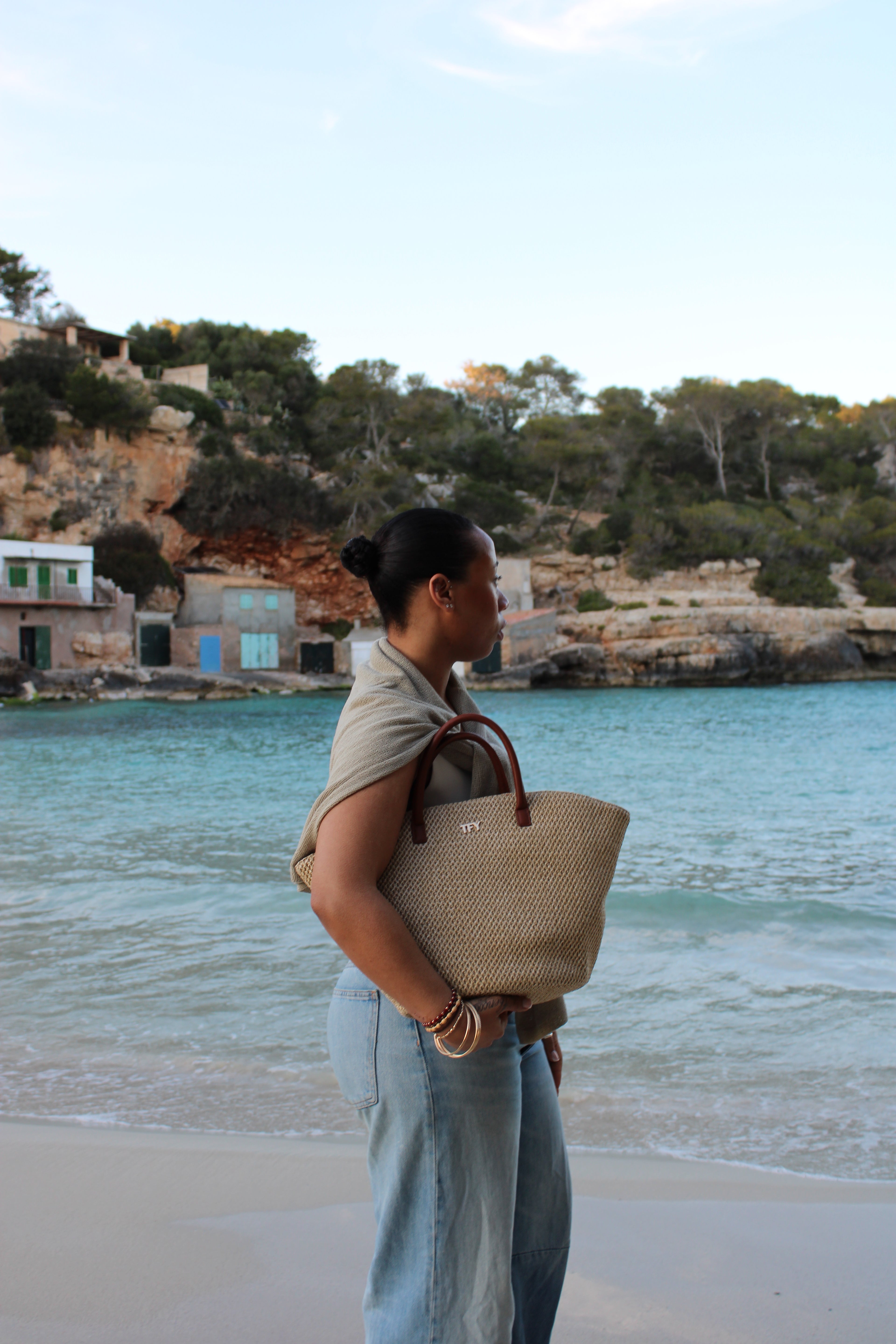 RAFFIA TOTE